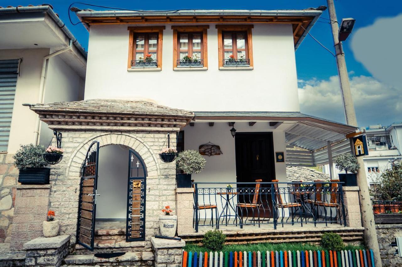 Hotel Domino Gjirokastër Eksteriør bilde