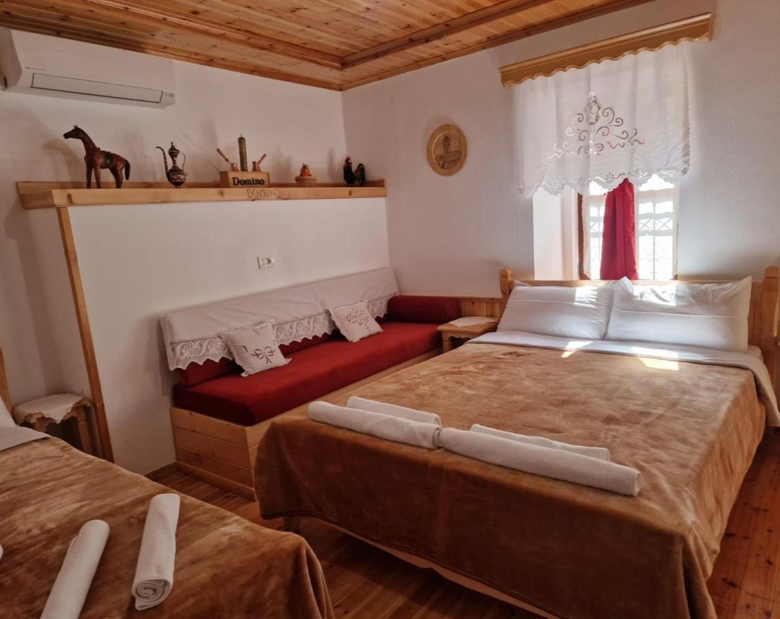 Hotel Domino Gjirokastër Eksteriør bilde