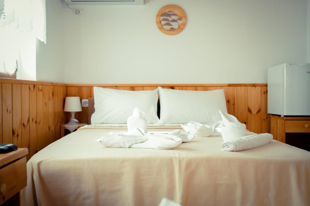 Hotel Domino Gjirokastër Eksteriør bilde