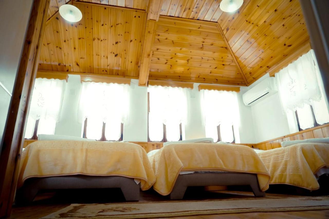 Hotel Domino Gjirokastër Eksteriør bilde